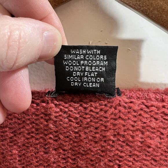 C’est Petite! Women's Wool Blend Sweater Size M Salmon Ruffles Coquette Romantic - Picture 4 of 6